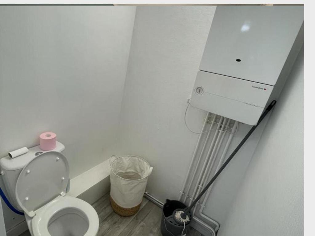 -Le Petit Rochelais- centre ville, stationnement, Netflix - idéal couples, familles, business Niort Esterno foto